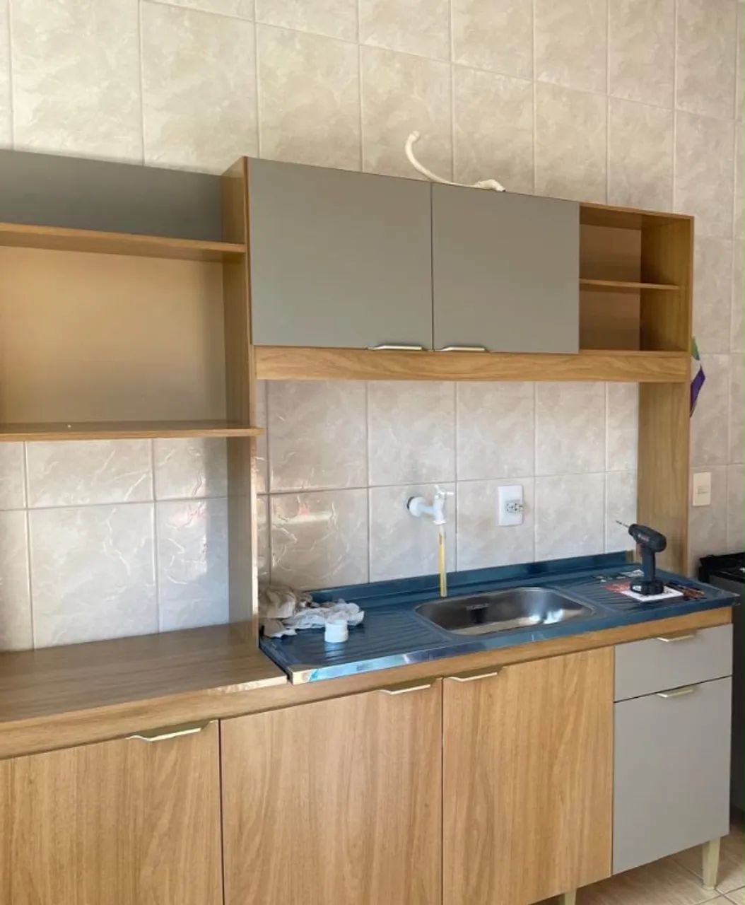 Móvel de cozinha com pia