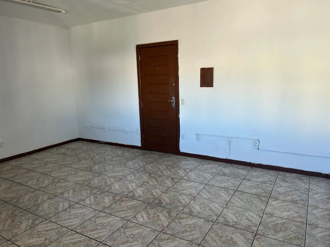 Sala comercial ao lado da UFSC - Foto 2