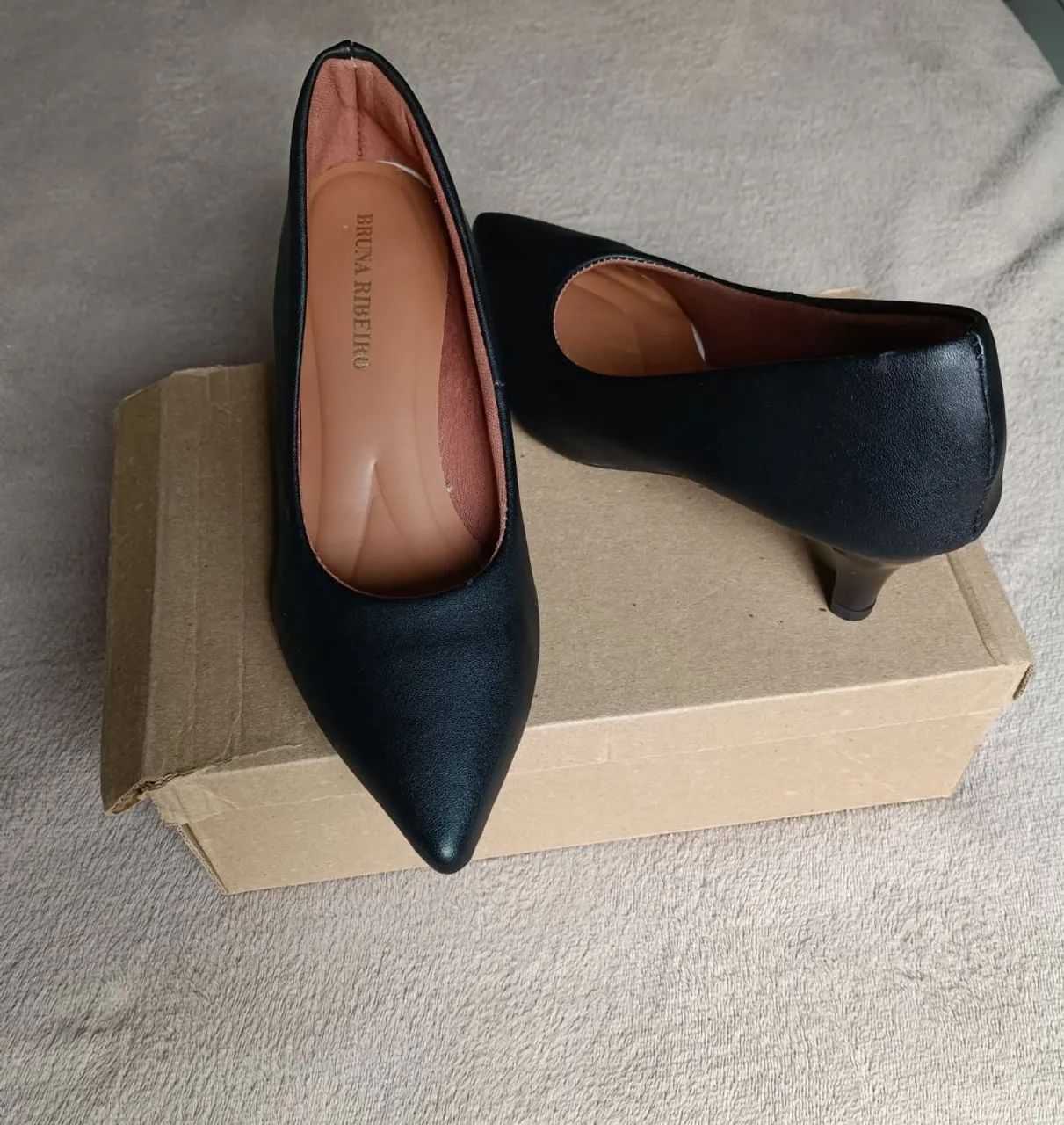 Scarpin preto salto 5cm