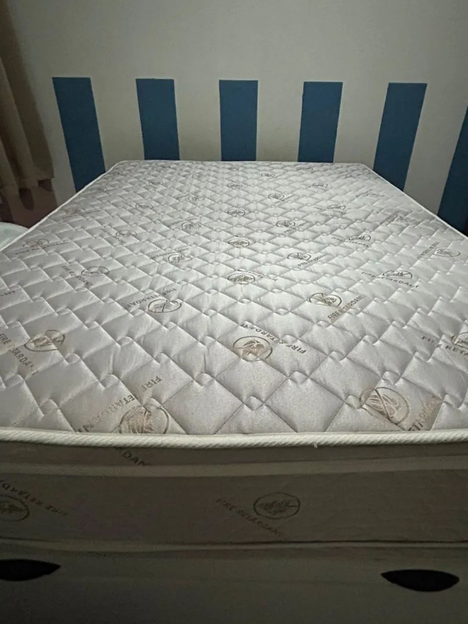 Cama de casal box baú 