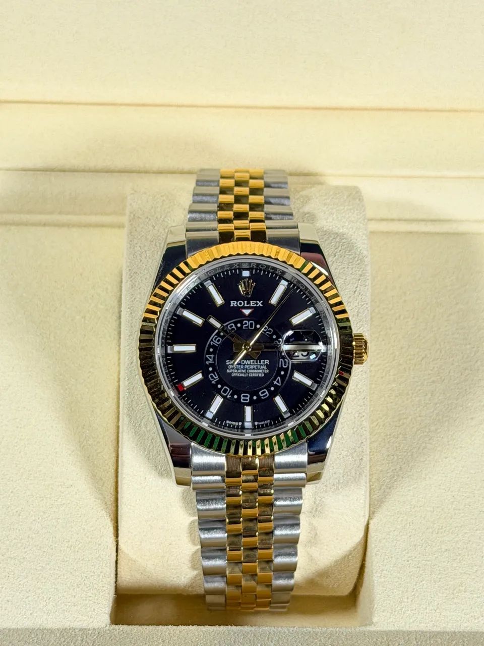 Relógio ROLEX SKYDWELLER  TWOTONE