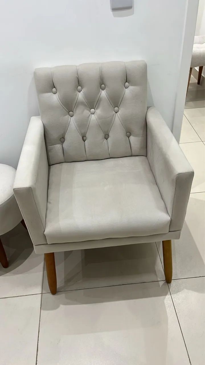 Kit 1 namoradeira 2 poltronas 1 puff 