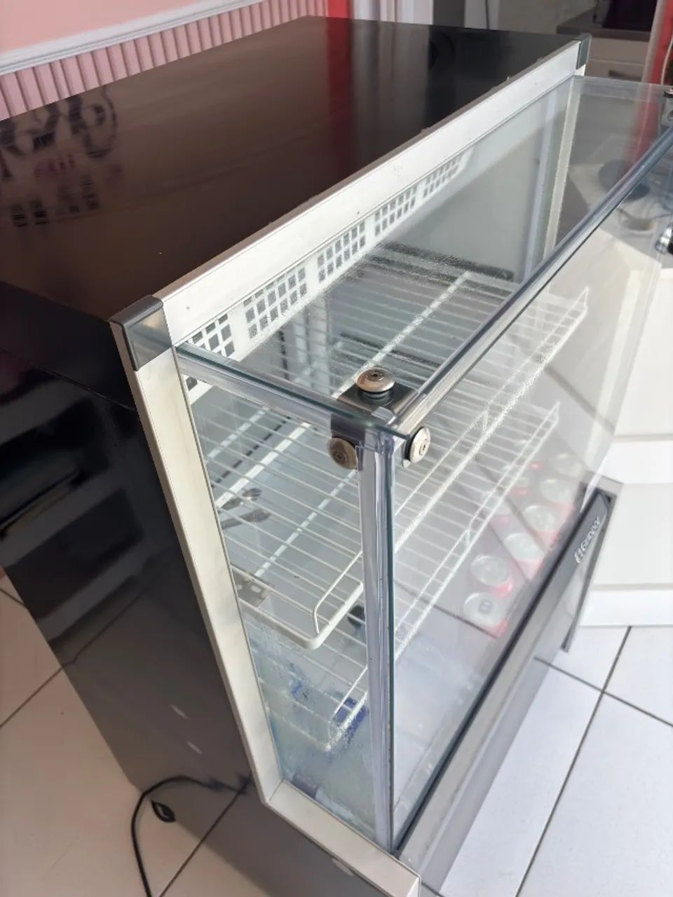 Balcão Vitrine Refrigerado 220v - GPEA 075 PR - Foto 2