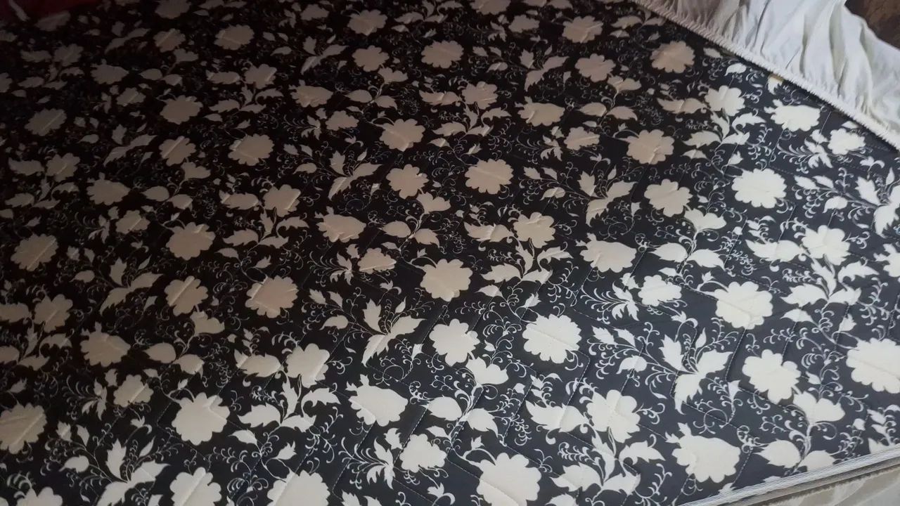 Cama Box casal preço bom e otimo estado. - Foto 2