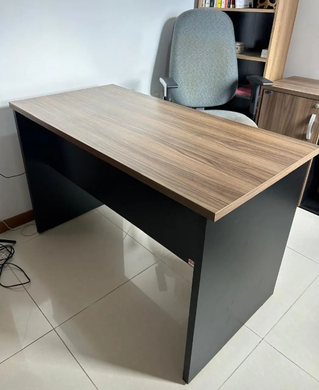 Escrivaninha 1,20 x 0,60 m - Foto 2