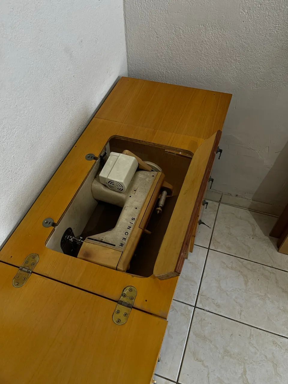Singer 288 com gabinete original - Foto 5