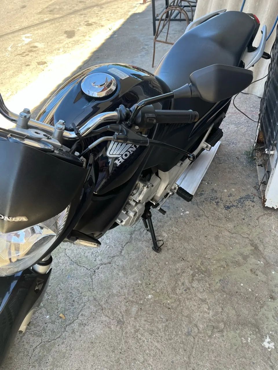 MOTO CB 300 - Foto 4