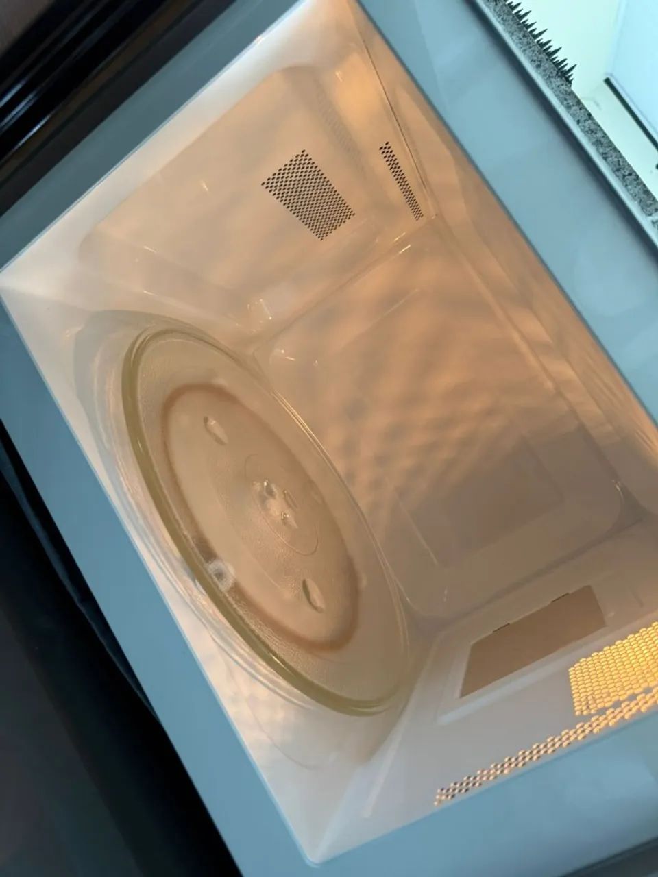 Microondas NOVO Eletrolux 36L ME36S - Foto 3