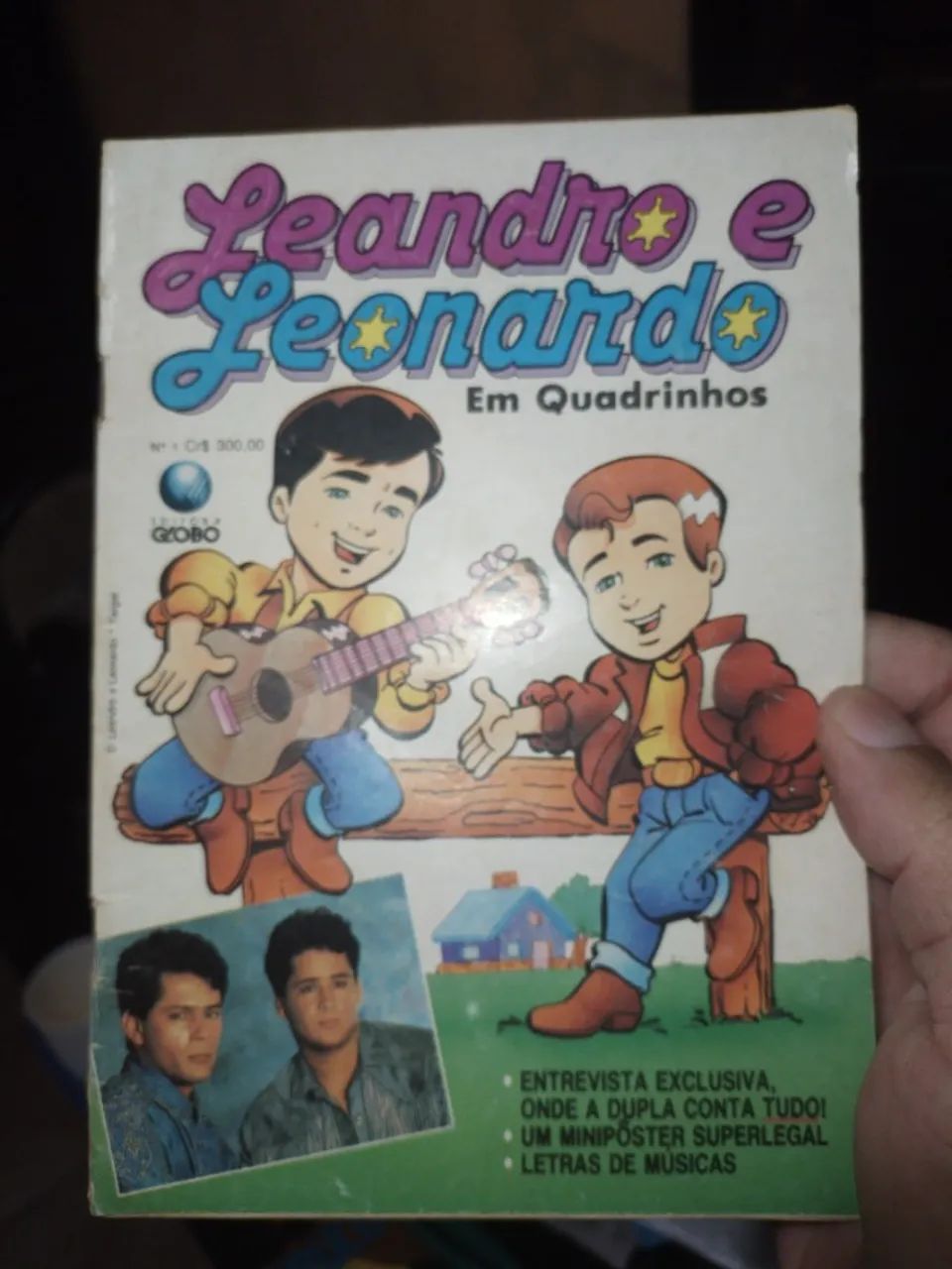 Gibi Leandro e Leonardo nr 1 com pôster 