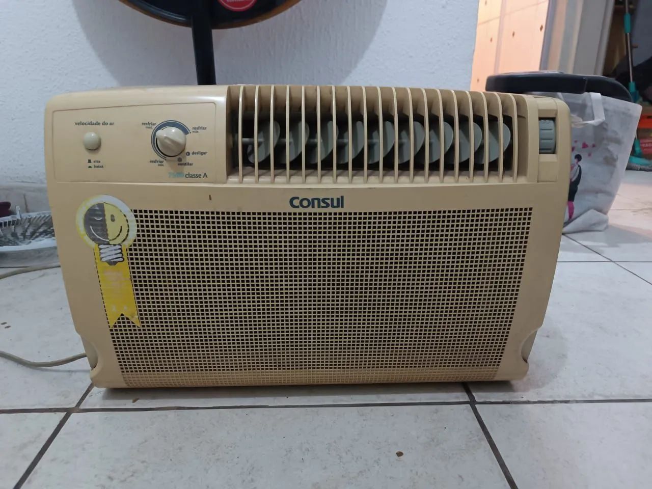 Ar condicionado 7.500 BTUs 220v