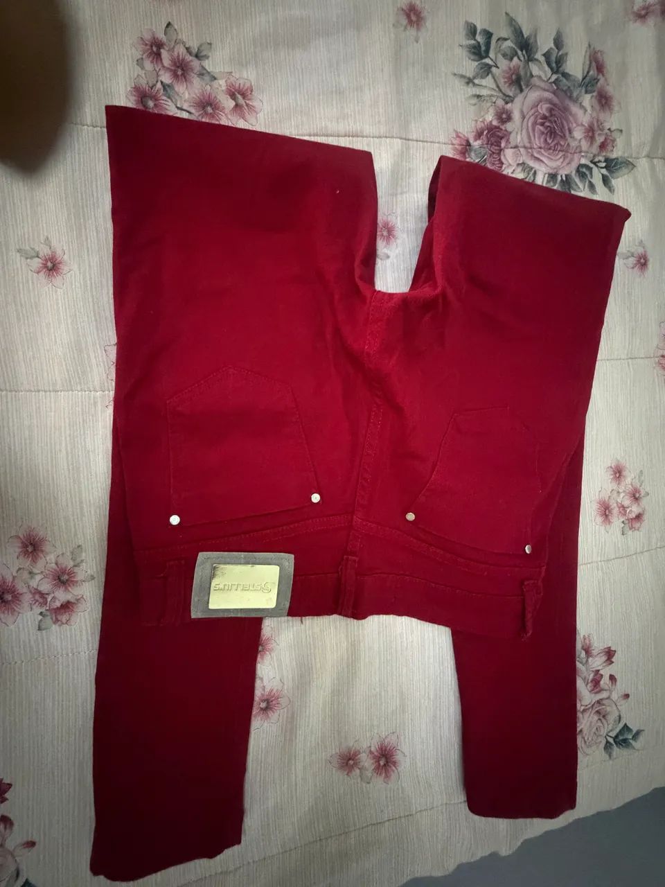 Roupas  50 reais cada uma. Usei uma vez só  - Foto 2