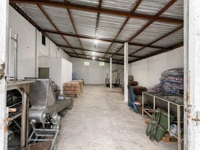 ALUGA-SE ÓTIMO GALPÃO COMERCIAL - Foto 5