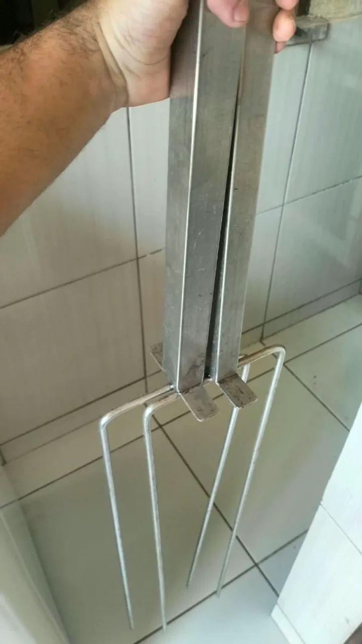 Vendo espetos pra galeto