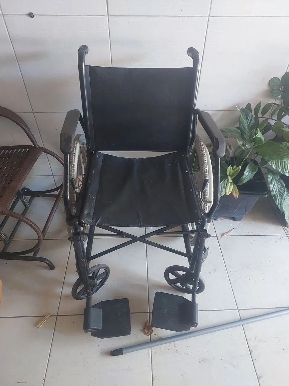 CADEIRA DE RODAS  - Foto 2