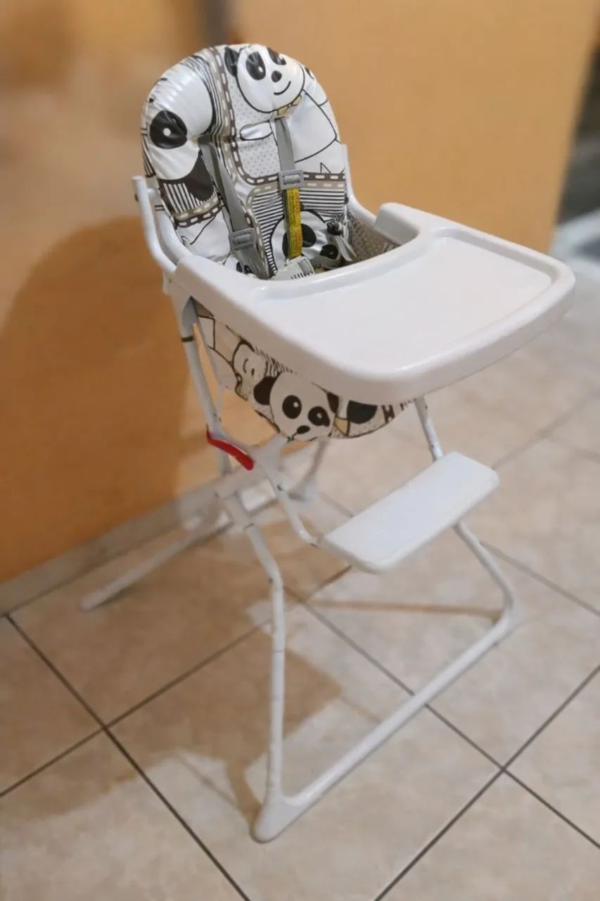 Cadeira de alimentação com apoio e suporte para os pés para crianças