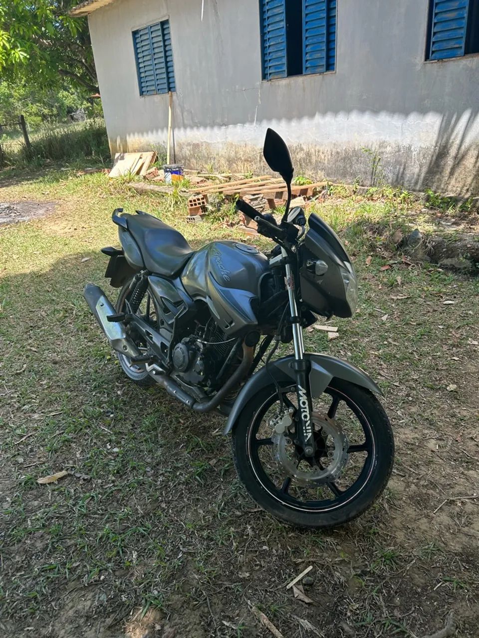 Moto Apache 150c