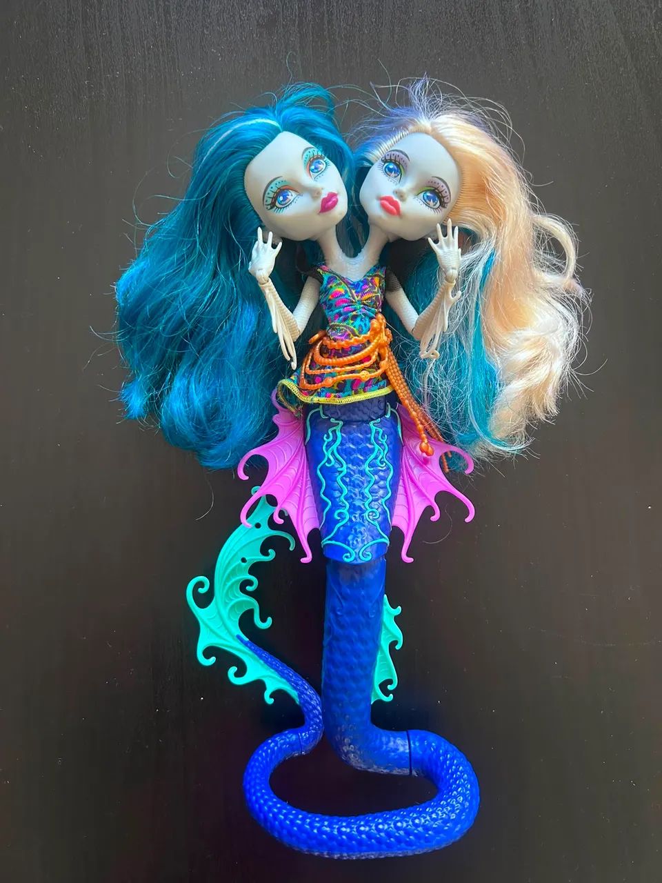 Monster high peri and pearl