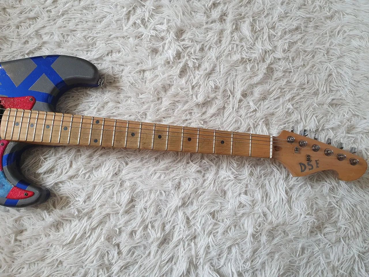 Guitarra stratocaster Luthier modificada  - Foto 3