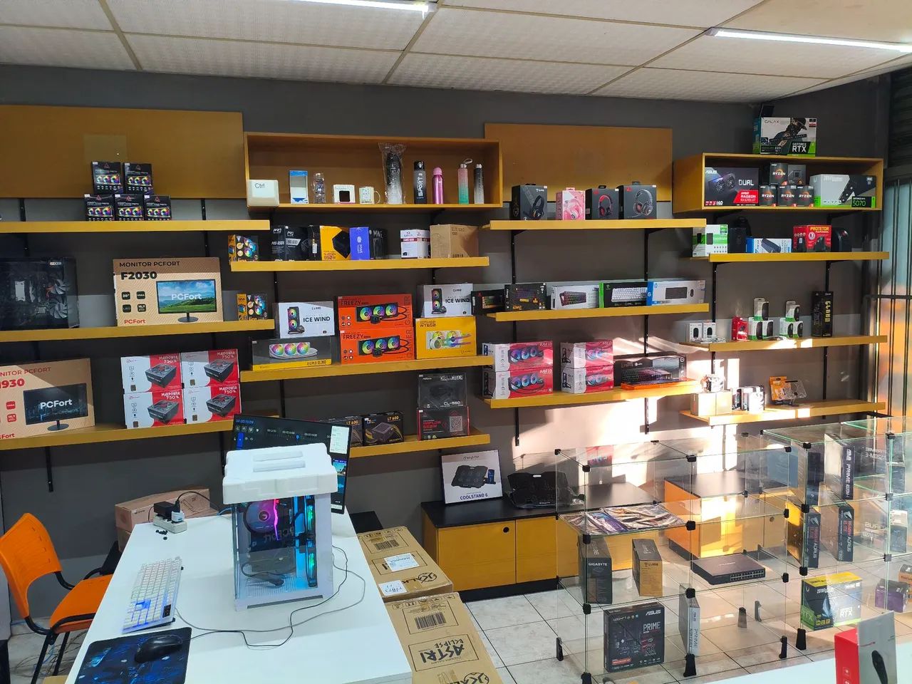 Vendo loja e assistência técnica de informática.  - Foto 2