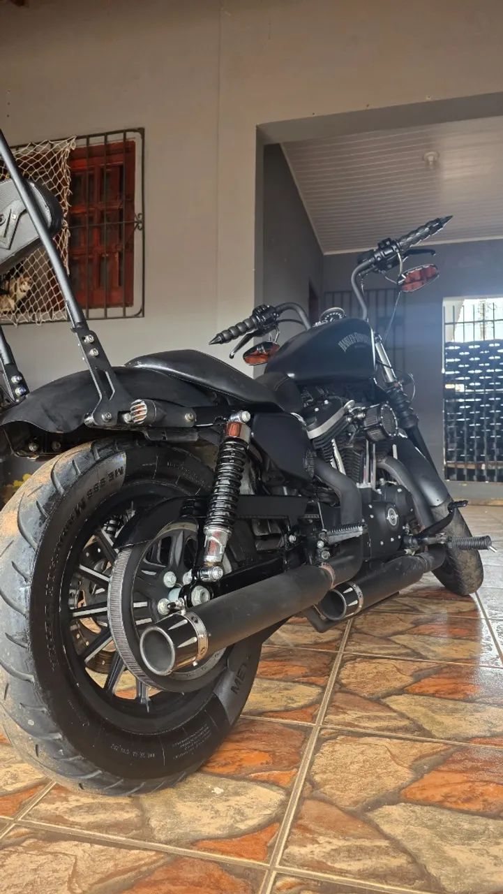 HARLEY DAVIDSON IRON 883 - Foto 2