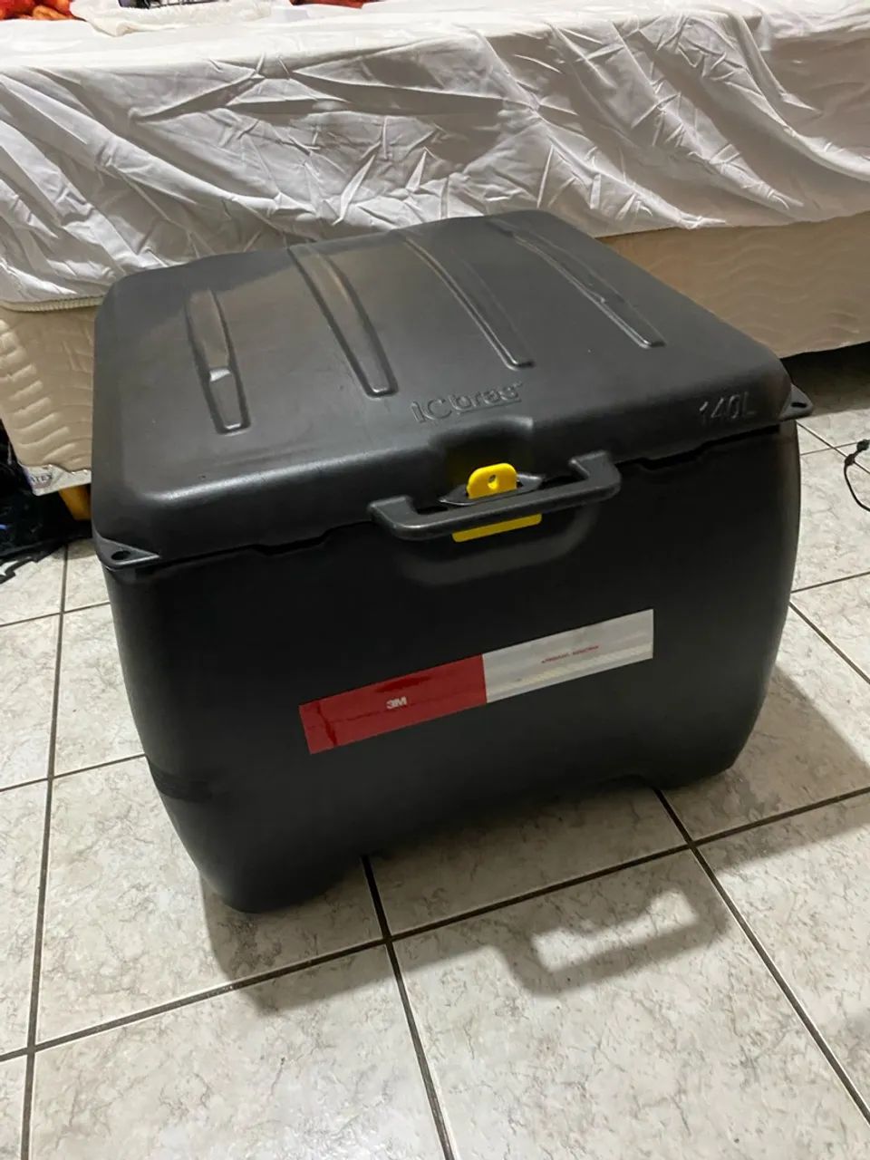 Baú iCbras 140L com suporte universal