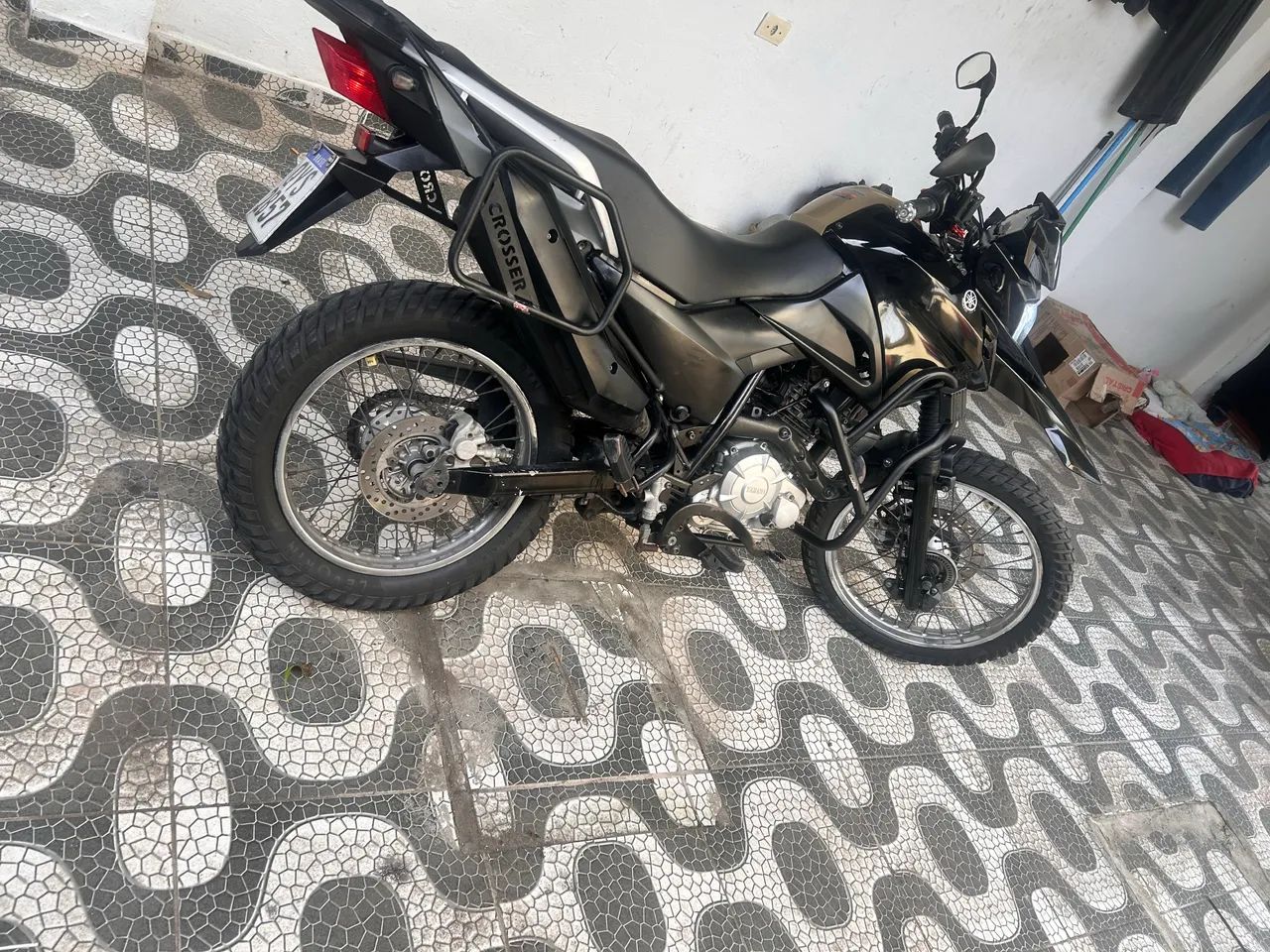 Alugo Crosser 2022 abs