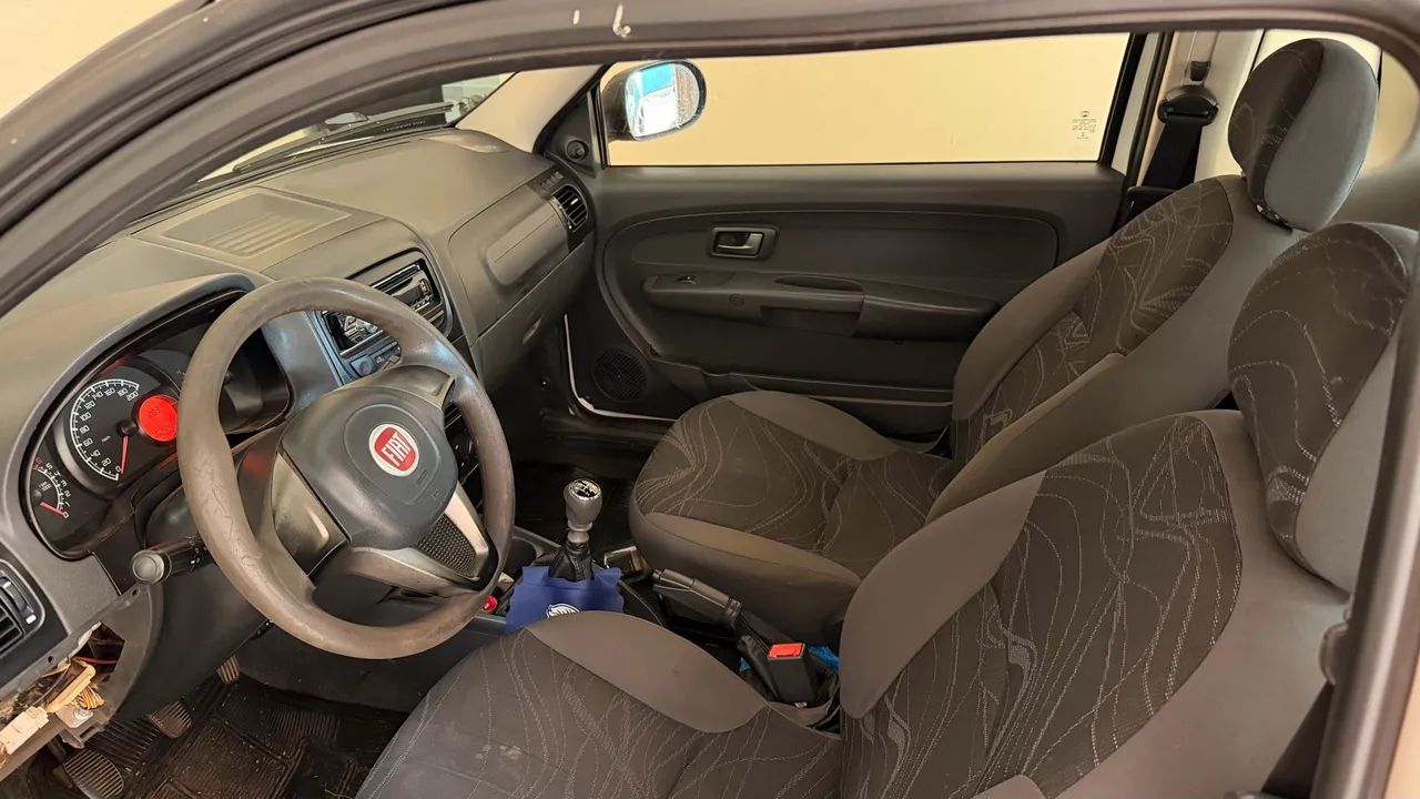 Fiat Strada Working Hard 1.4 Fire Flex 8V CE 2017 - Foto 4
