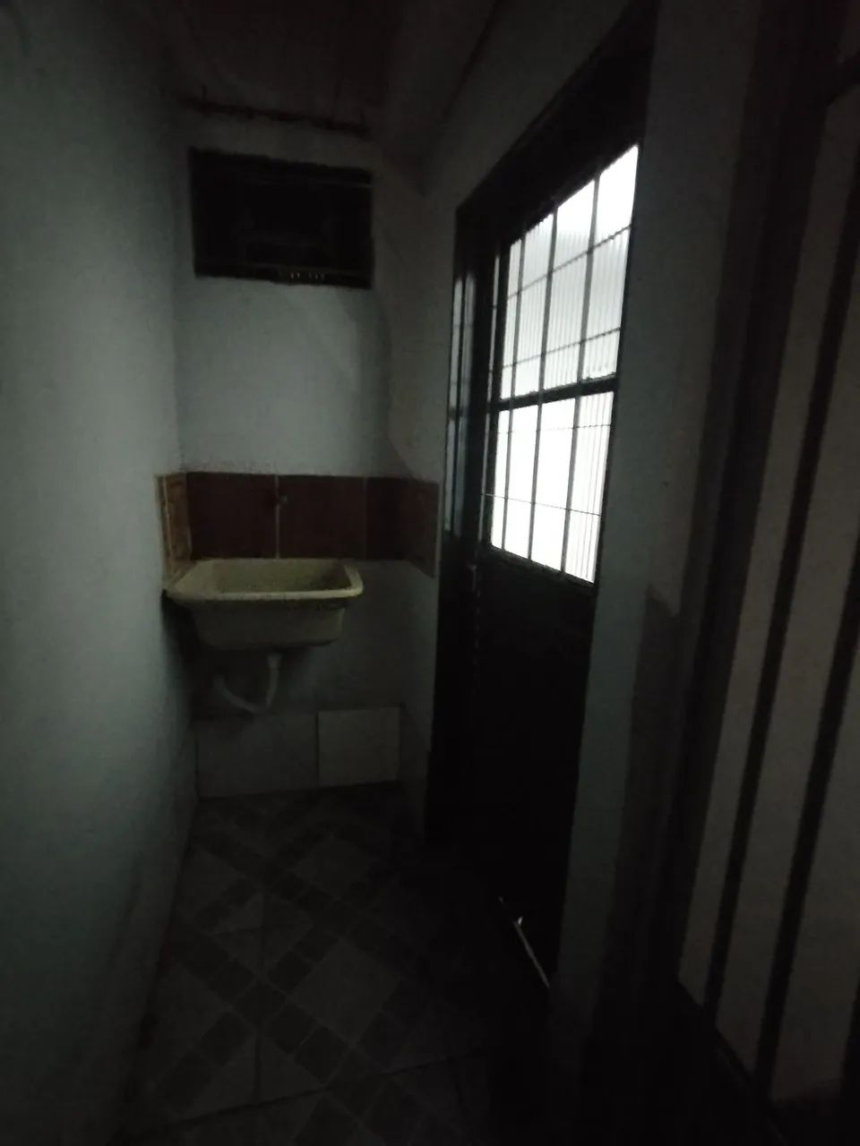 Aluga-se barraco de fundo  - Foto 3