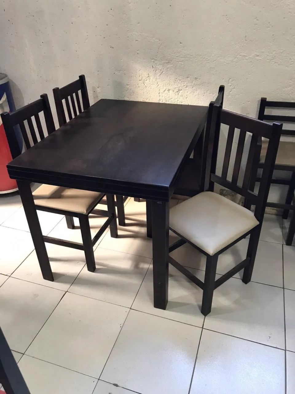 Mesas e cadeiras no Atacado para restaurante, pizzaria, churrascaria 