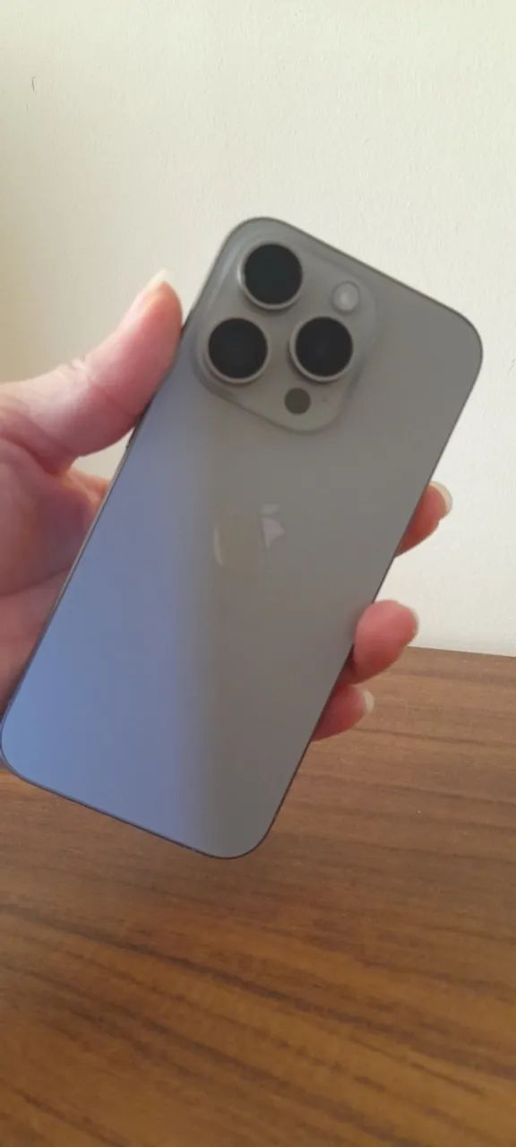 iPhone 15 pro - 128gb  - Foto 3