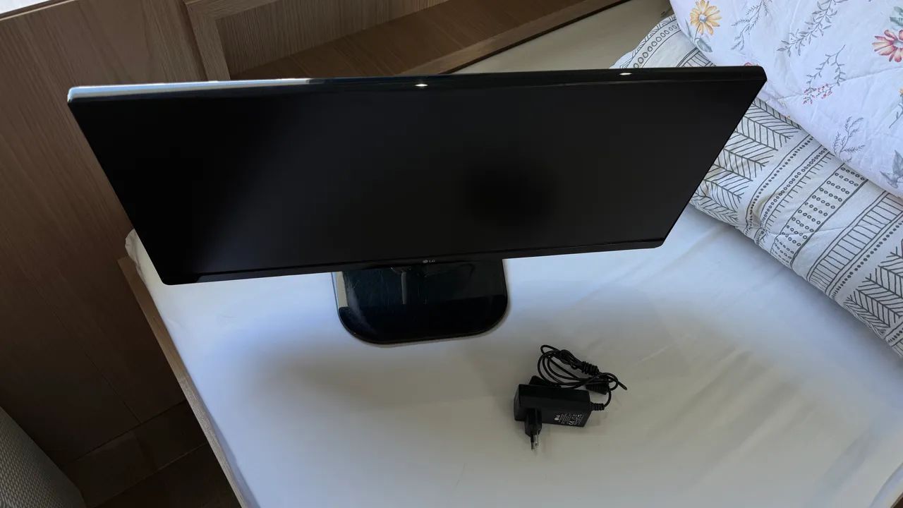 Monitor - LG Ultrawide
