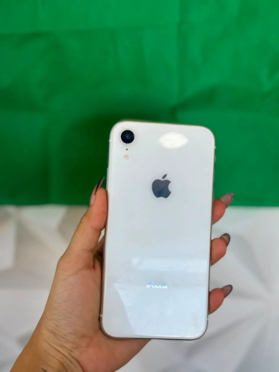 iPhone XR Branco - 128GB - Foto 2