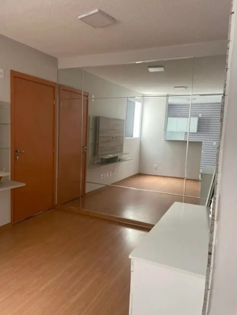 APARTAMENTO 2 QUARTOS, COND. CHAP DOS COLIBRIS, REGIÃO IMPERIAL, C/ AR E ARMARIOS, 2 LANCE - Foto 2