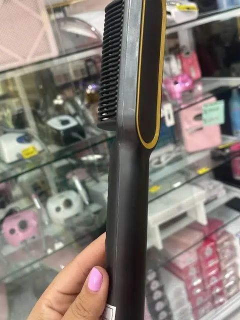 ESCOVA ALISADORA PROFISSIONAL - NOVA - Foto 5