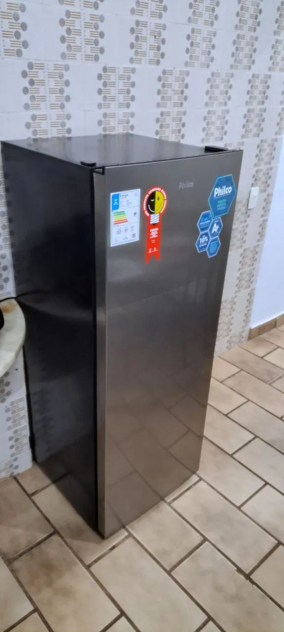 Freezer vertical 2 em 1 PHILCO, dupla função na cor inox 220V