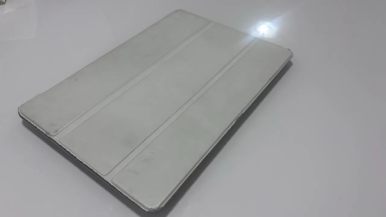 iPad 7ª Geração 128GB Wi-Fi + Cellular (Com Nota Fiscal e Acessórios) - Foto 3