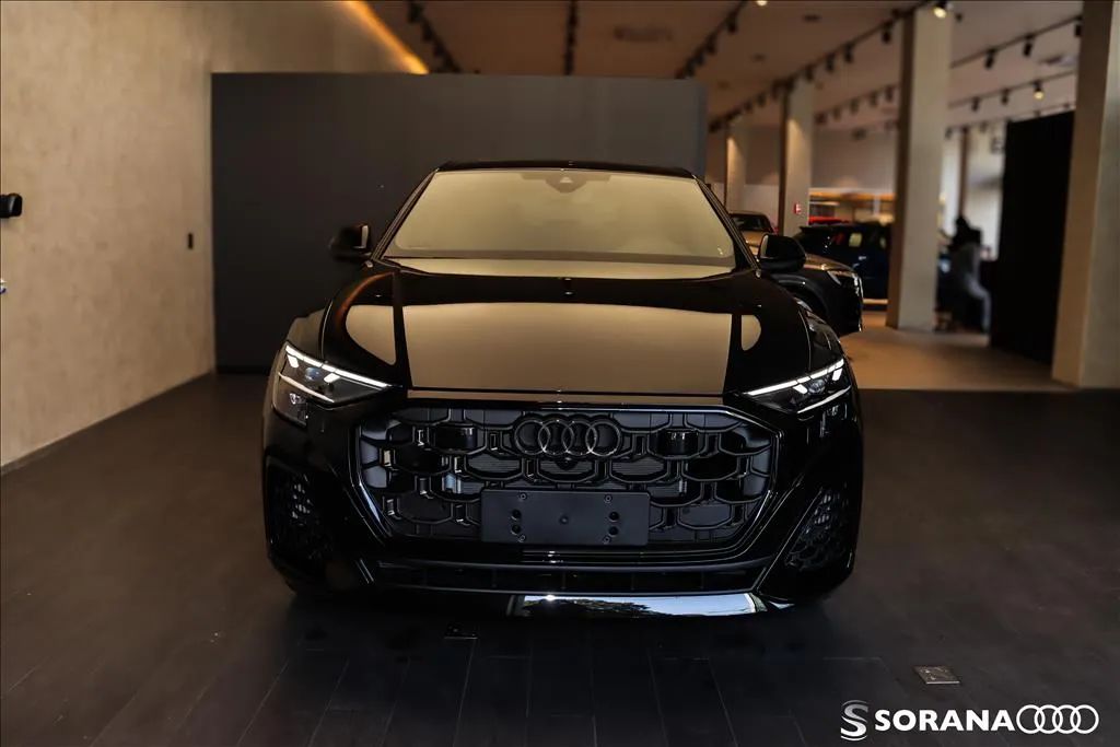 Audi Q8 Perf.bl. 3.0 TFSI Coupe Quat. S-tron. 2025 - Foto 4