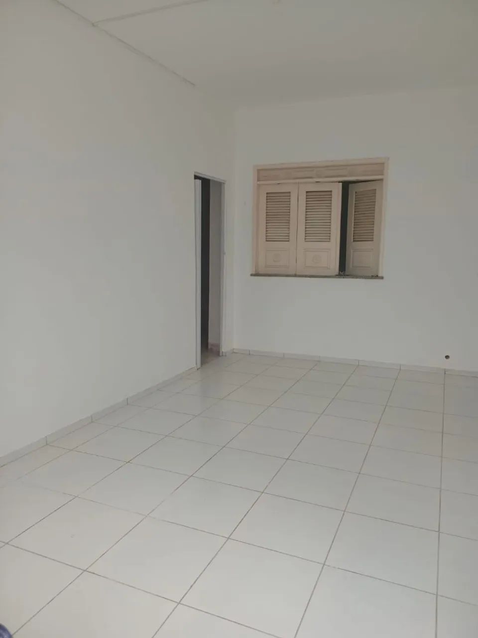 Casa com 1 sala , uma suíte, cozinha e área lavanderia. vn - Foto 2