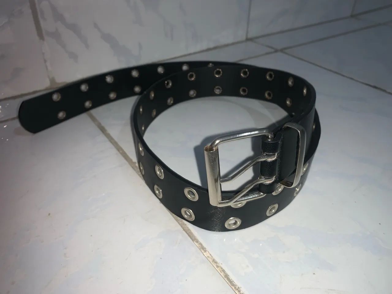 Cinto estilo punk