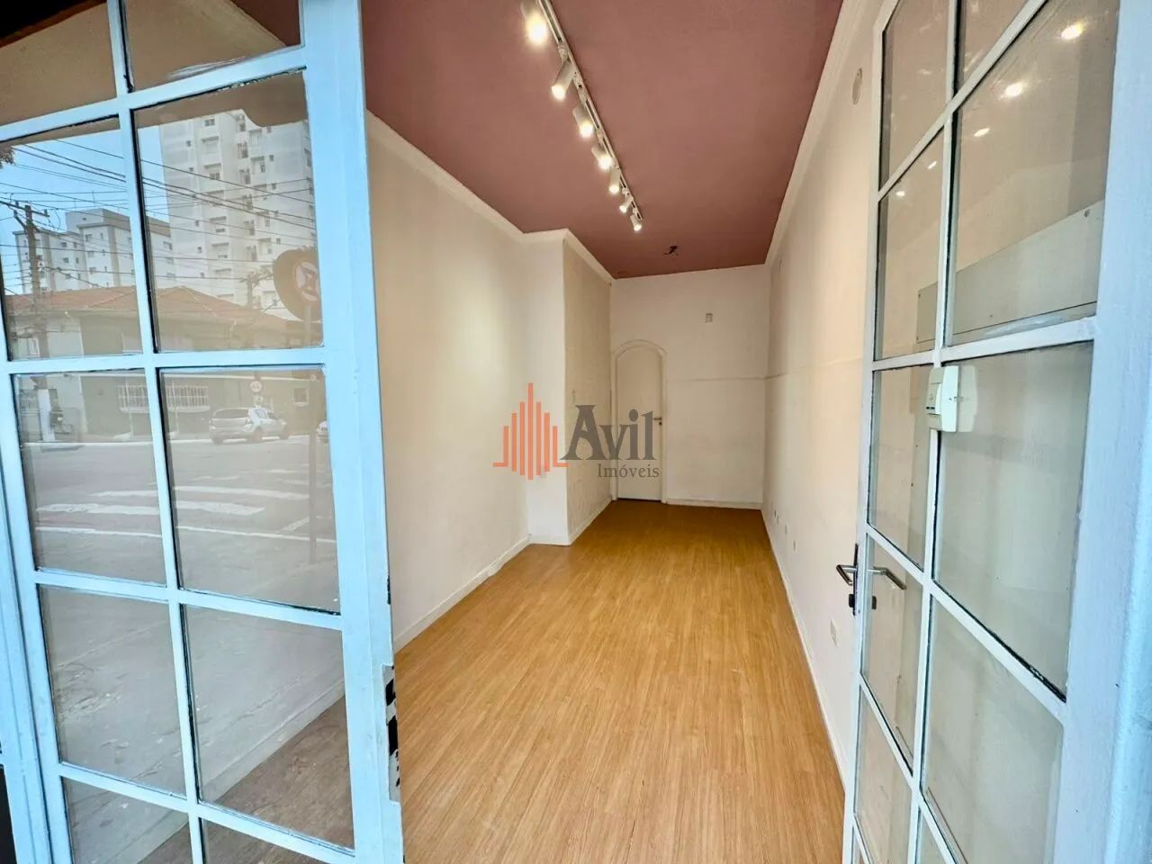 Salão Comercial 40m² para Locação no Cambuci