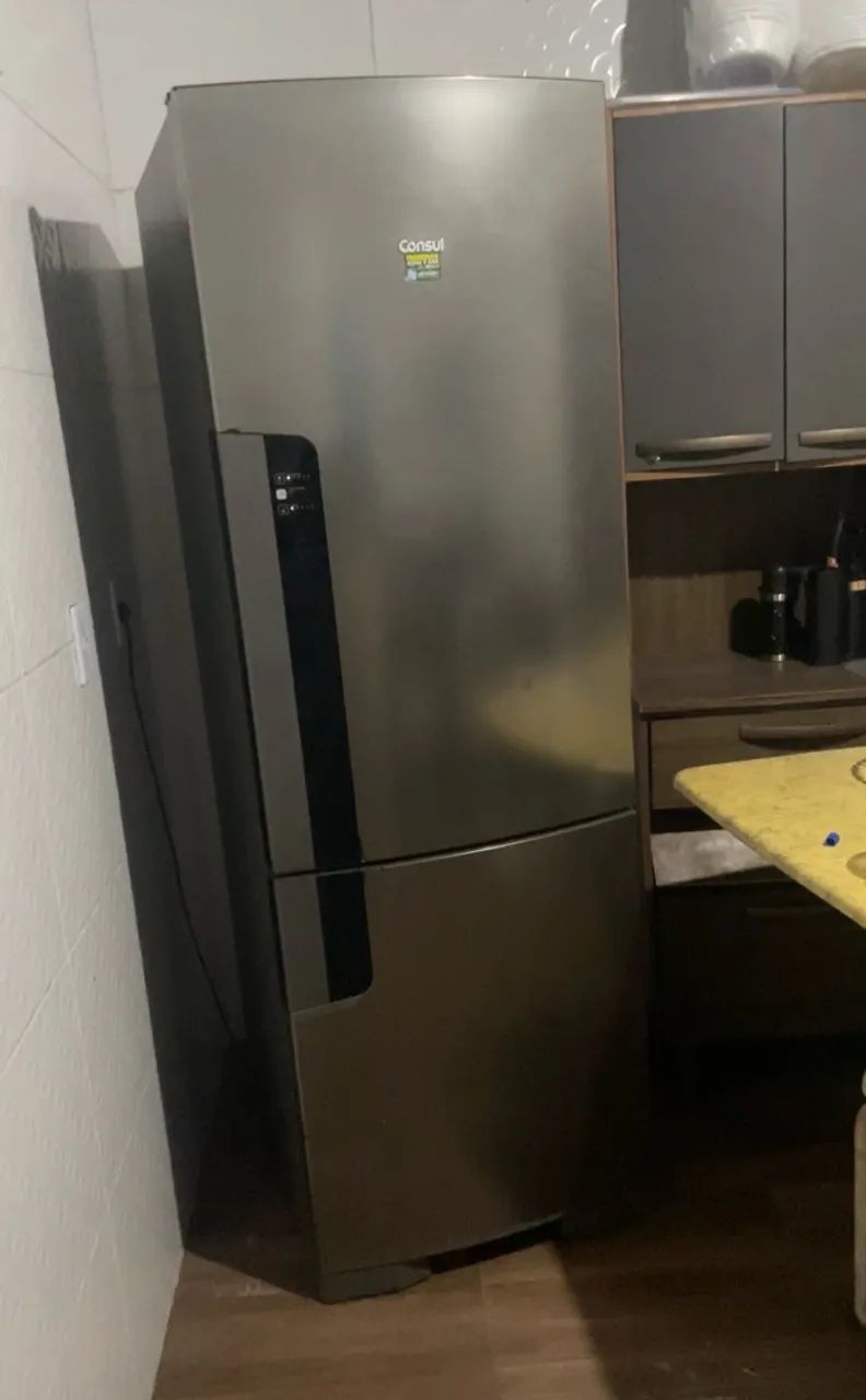 Geladeira usada em bom estado