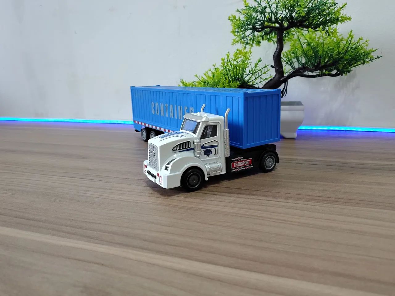 CARRINHO CAMINHÃO CONTAINER BRANCO E AZUL - Foto 2
