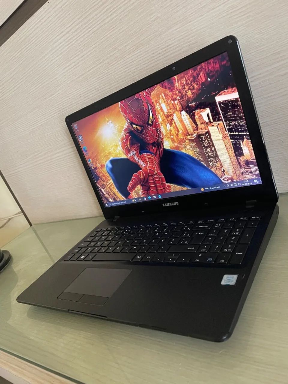 Vendo Notebook Samsung Essentials i5-7ª GTH com SSD