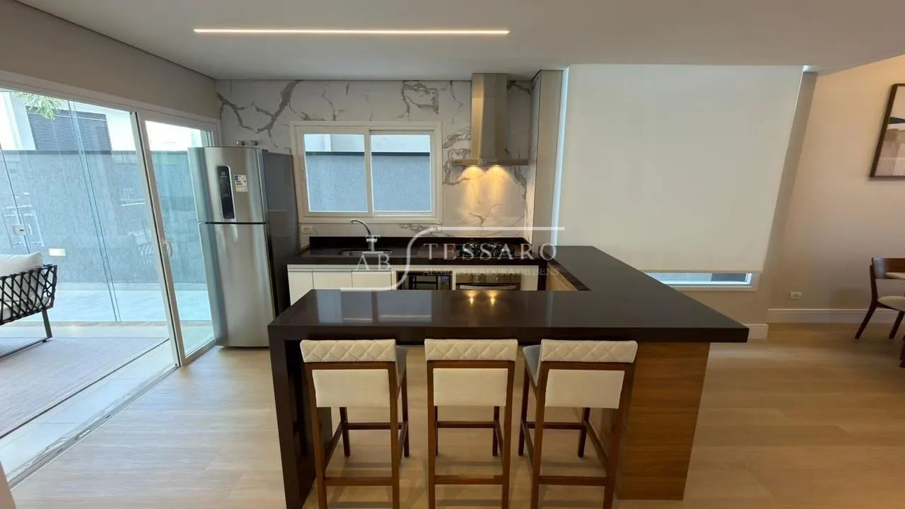 Casa Condomínio Fecahdo 289m 3 Suítes e 4 vagas de Carro Aruja - Sp - Foto 3