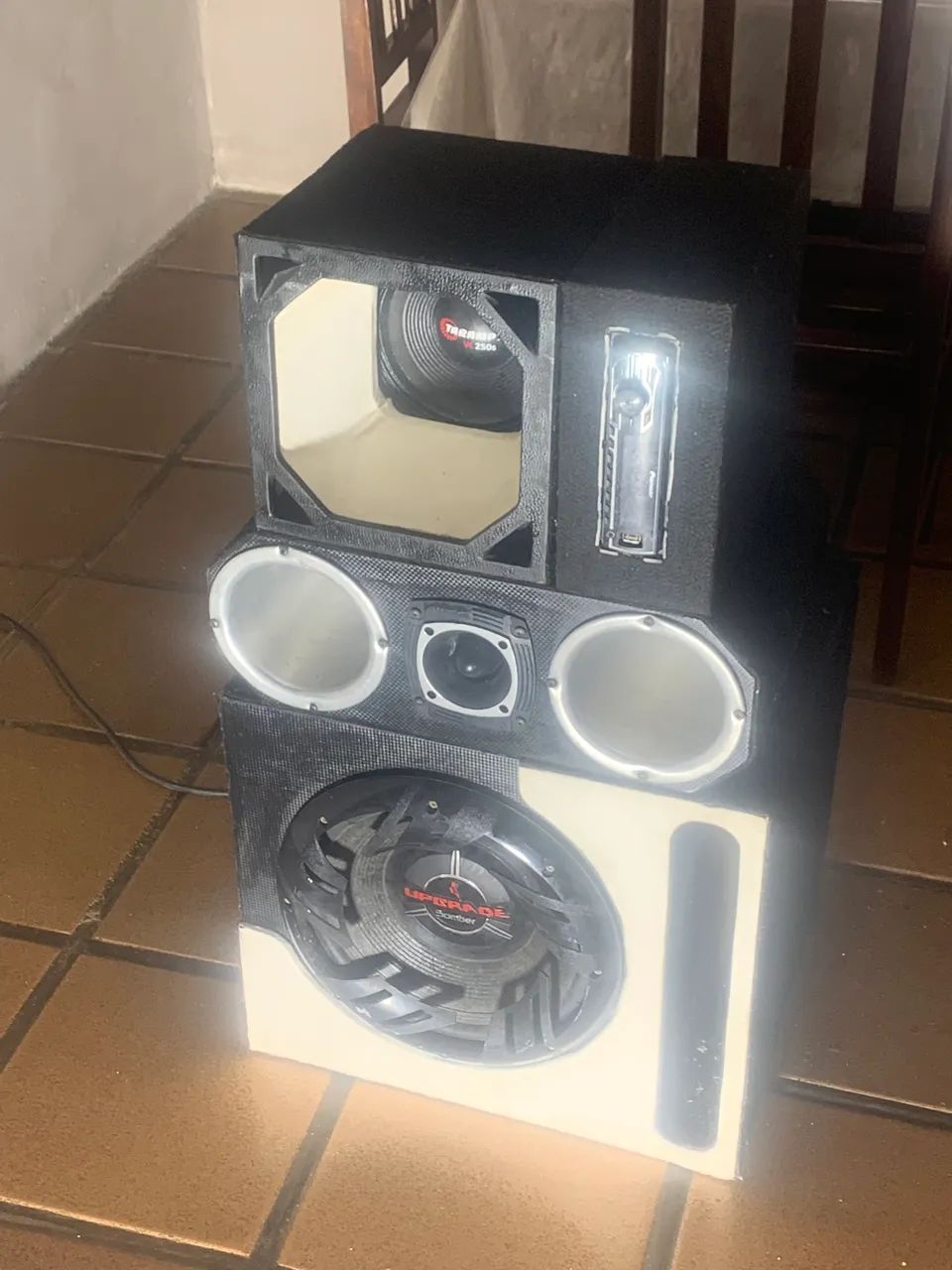 Caixa de som BOB completa 