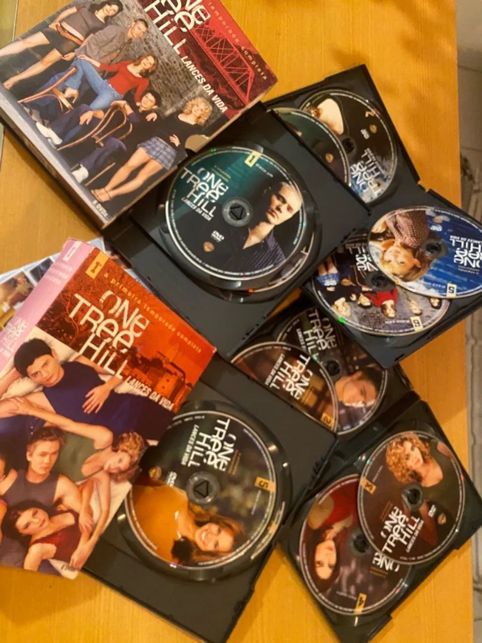 One Tree Hill DVD - 1ª e 2ª Temporadas Completas - Original - Foto 4