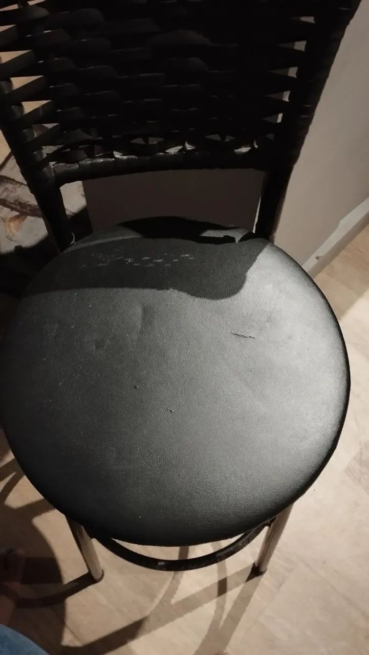 Vendo 3 banquetas usadas  - Foto 3