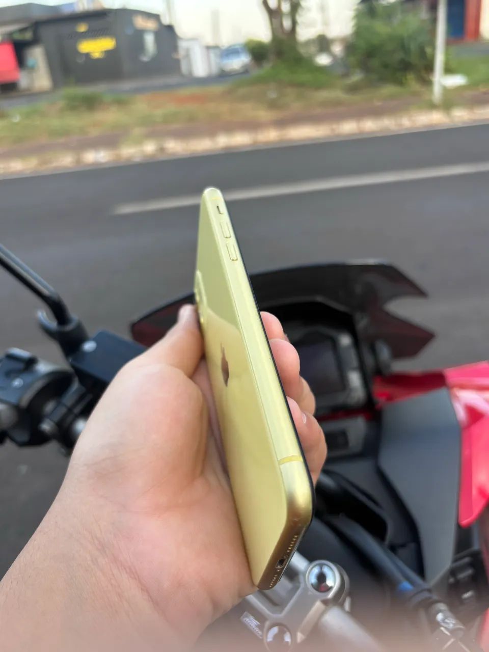 IPHONE 11 - Foto 4