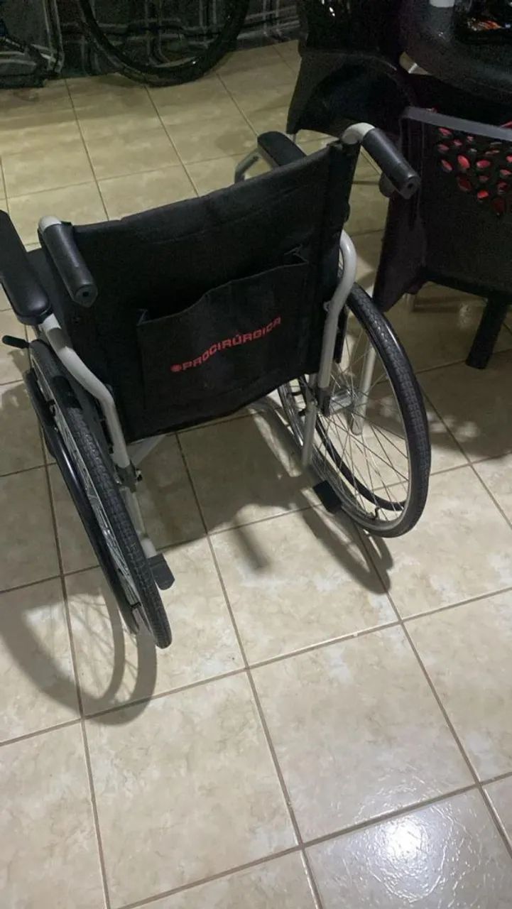 VENDO CADEIRA DE RODAS