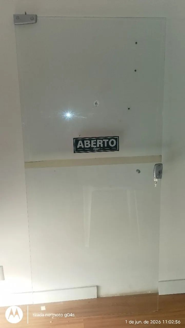 Vendo porta de vidro 